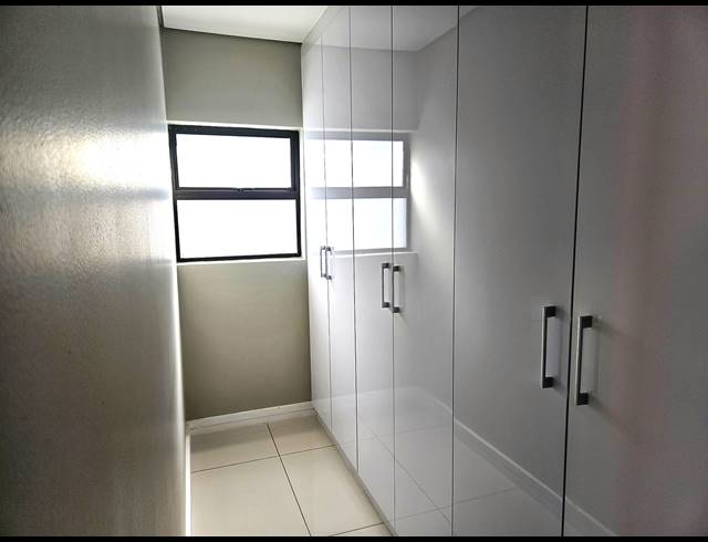 4 BEDROOM TOWNHOUSE TO LET IN IZINGA ESTATE